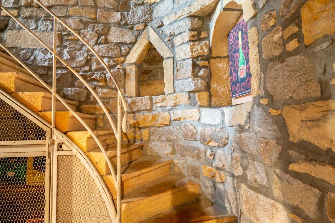 Aux Prisons De Montagny Bed & Breakfast Montagny  Ngoại thất bức ảnh